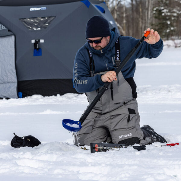 OTTER Folding Ice Scoop WITH CHISEL